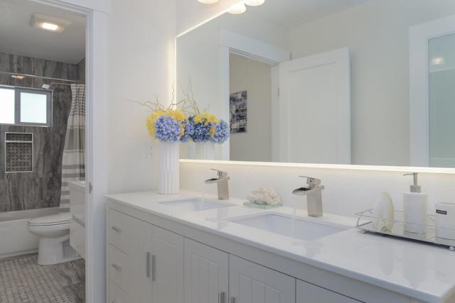 116 Daphne Way, East Palo Alto CA: https://media.crmls.org/mediaz/155b7411-1787-4c9f-a992-d2e2f2f4f761.jpg
