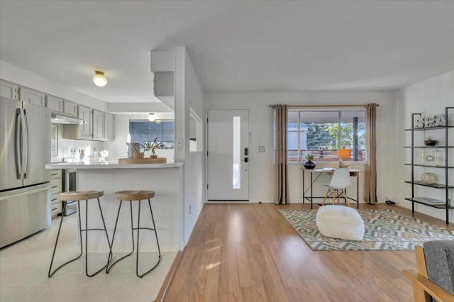 103 Darlington ln, Soquel CA: https://media.crmls.org/mediaz/155c5fcf-50b0-4f53-b509-07c21975e4c4.jpg