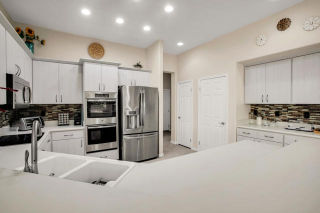 Image 8 of 39 For 78212 Griffin Drive