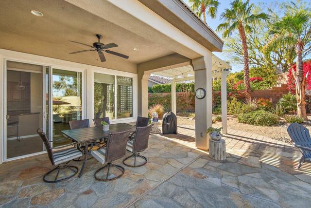 81196 Victoria Lane, La Quinta CA: https://media.crmls.org/mediaz/155cca86-0362-401c-84fd-8d5c17bde1ff.jpg