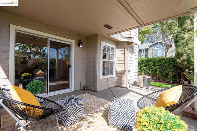 1105 Radiant Lane, San Ramon CA: https://media.crmls.org/mediaz/155f63c6-f99d-4e2f-8a03-58661831519d.jpg