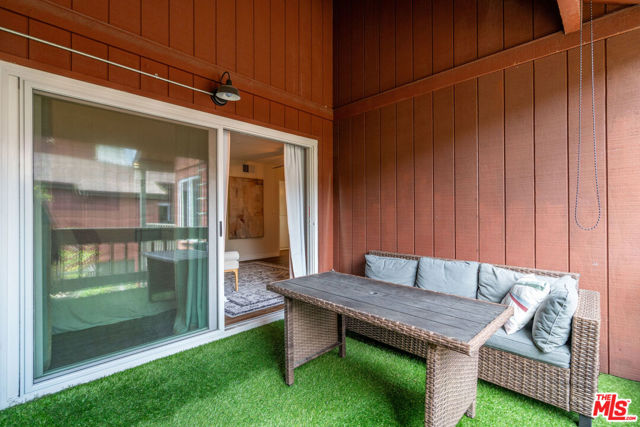 4939 Maytime Lane, Culver City CA: https://media.crmls.org/mediaz/155fb74b-3bf4-42e0-bbcb-5f3cd9877acf.jpg