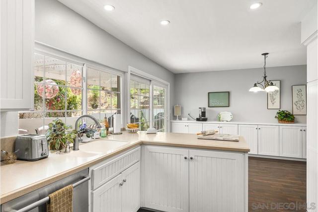 5483 Maisel Way, San Diego CA: https://media.crmls.org/mediaz/155ff651-5b70-45de-9d28-54d88d326259.jpg