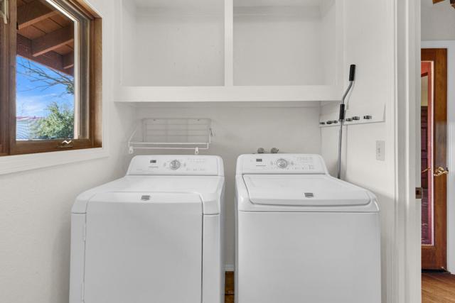 50145 Adobe Place, Lockwood CA: https://media.crmls.org/mediaz/15606231-75a2-48cd-b9ff-3d9a795f575e.jpg