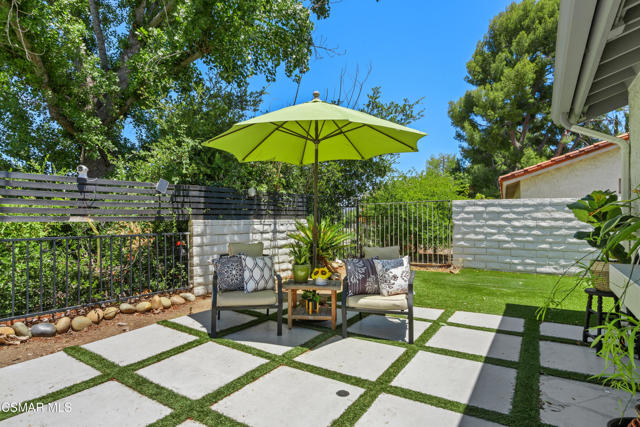 2257 Glastonbury Road, Westlake Village CA: https://media.crmls.org/mediaz/1560bd4b-fd20-48fb-b0da-a1805a8811ee.jpg