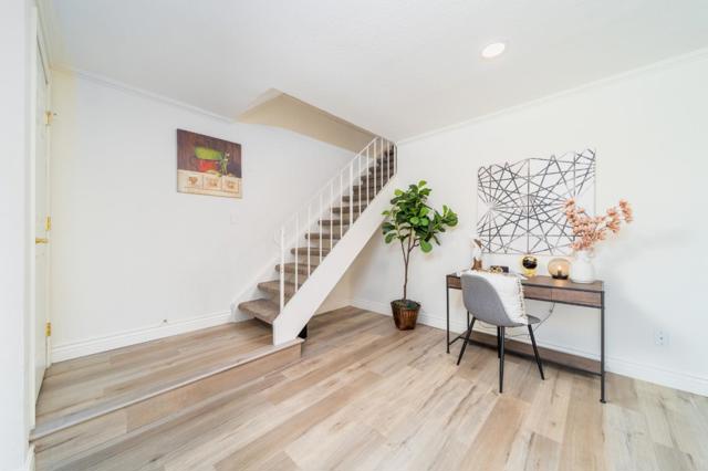 1748 Vancouver Green, Fremont CA: https://media.crmls.org/mediaz/1560ccce-4054-4f87-87a7-d0af2ac14c2a.jpg