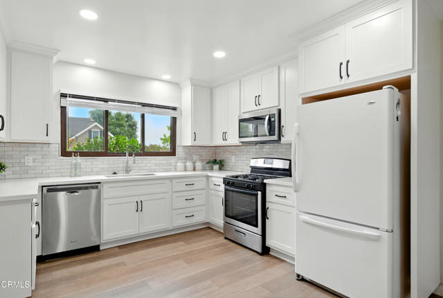 Detail Gallery Image 9 of 40 For 5123 Caroli Ln, La Canada Flintridge,  CA 91011 - 3 Beds | 2/1 Baths