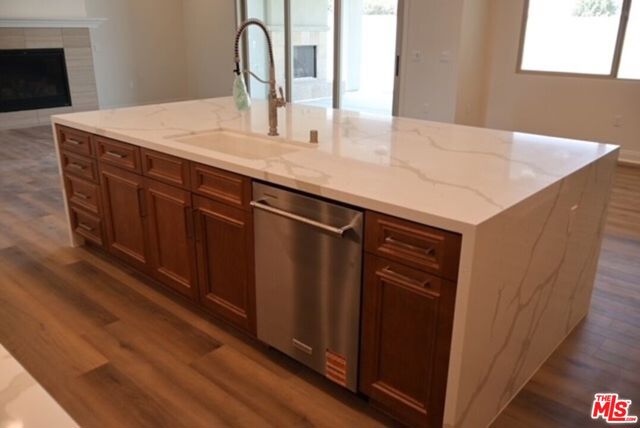 3719 Pathway Court, Bakersfield CA: https://media.crmls.org/mediaz/156193a0-dfb6-41f3-850e-4fc58d1539ea.jpg