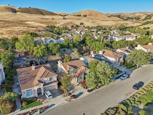 743 Promenade Lane, San Jose CA: https://media.crmls.org/mediaz/1561e86e-18f1-4e84-99ae-a12233654124.jpg