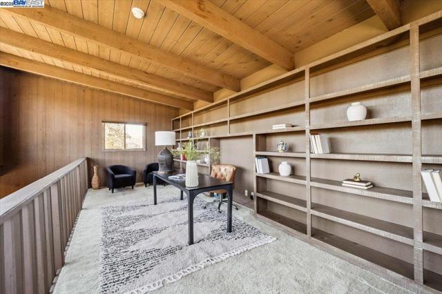 15335 Via Los Tulares, Carmel Valley CA: https://media.crmls.org/mediaz/15627e71-f1cb-41a7-9c58-39330ae11636.jpg