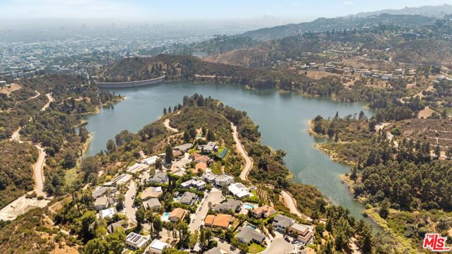 3162 Durand Drive, Los Angeles CA: https://media.crmls.org/mediaz/15639a26-afa5-42c2-b5bf-700613acad06.jpg