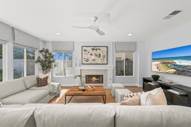 Detail Gallery Image 11 of 32 For 12833 Baywind, San Diego,  CA 92130 - 5 Beds | 4/1 Baths