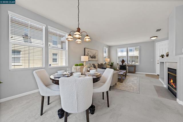 47 Matisse Ct, Pleasant Hill CA: https://media.crmls.org/mediaz/1565225b-736b-417a-aa1b-d4b0239aa338.jpg