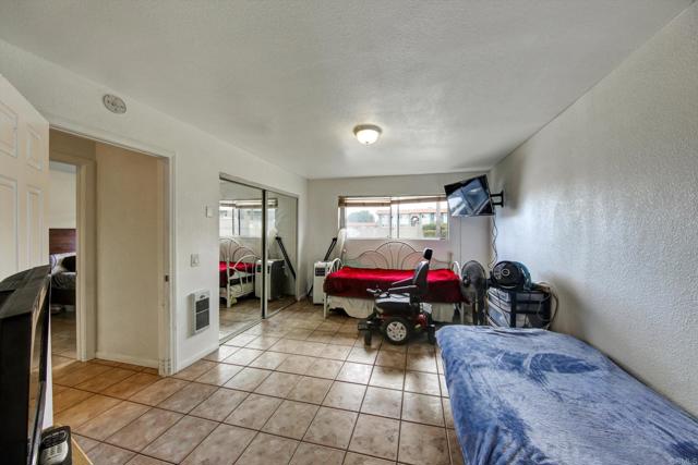 1420 Hilltop Drive, Chula Vista CA: https://media.crmls.org/mediaz/15654d63-0273-4ebd-948d-baabbfd25b5e.jpg