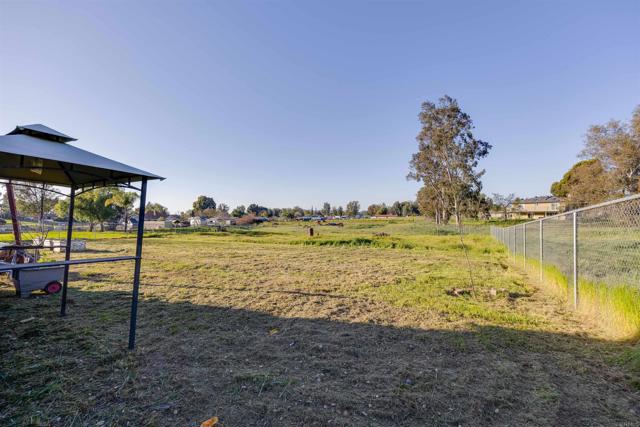 Detail Gallery Image 40 of 54 For 2209 Boundary Ave, Ramona,  CA 92065 - 4 Beds | 2/1 Baths