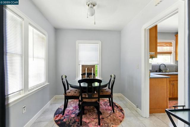 521 C St, Martinez CA: https://media.crmls.org/mediaz/15667813-fa64-4404-832d-f33b14801482.jpg