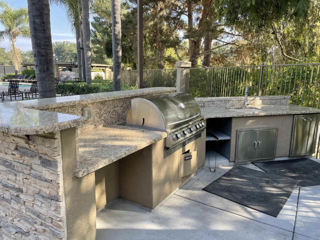 Detail Gallery Image 30 of 31 For 2450 La Costa, Chula Vista,  CA 91915 - 3 Beds | 2/1 Baths