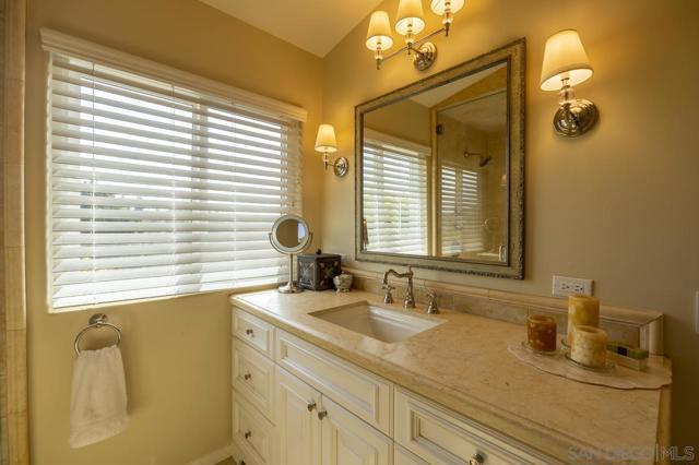 3245 Brookside Ln, Encinitas CA: https://media.crmls.org/mediaz/156765e9-ee5b-4c4f-9ac9-ff4a24b5e8ec.jpg