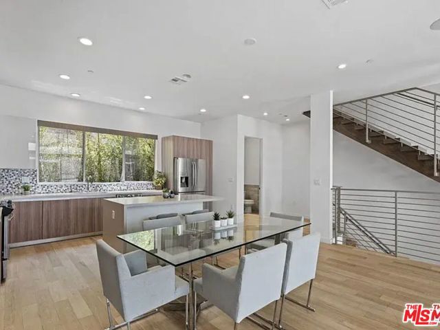 6728 W Hepburn Way, Los Angeles CA: https://media.crmls.org/mediaz/156787e1-775b-47c1-8093-31774b7503af.jpg
