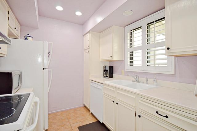 Image 13 of 43 For 1050 Ramon Drive 87
