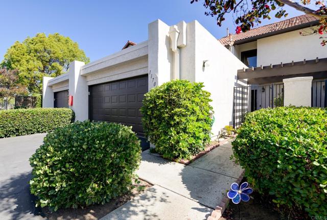 Detail Gallery Image 1 of 27 For 1170 via Loma Vista, El Cajon,  CA 92019 - 2 Beds | 2/1 Baths