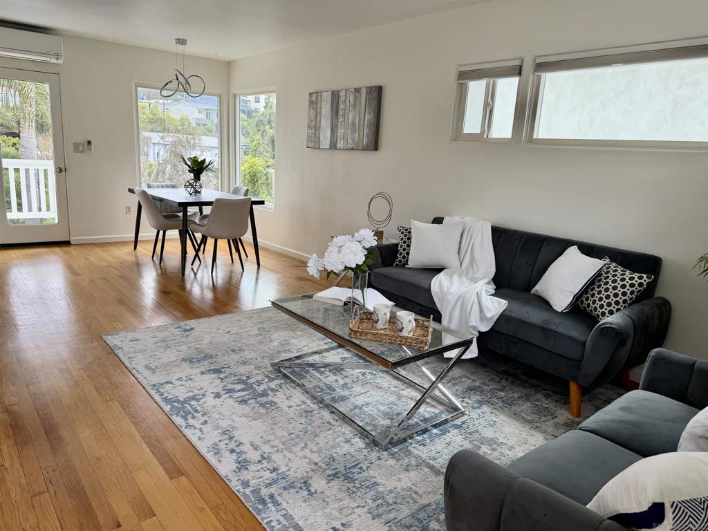 3542 Wawona Dr