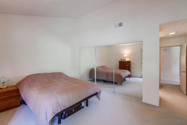 12006 Caminito Campana, San Diego CA: https://media.crmls.org/mediaz/156a910a-3379-40bc-be66-0ec38d106fad.jpg