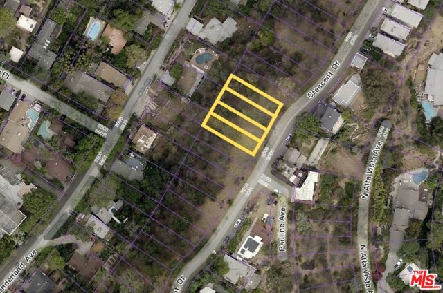 9003 W Crescent Dr, Los Angeles CA: https://media.crmls.org/mediaz/156c0ffb-f491-498a-a2b1-24539b25a165.jpg