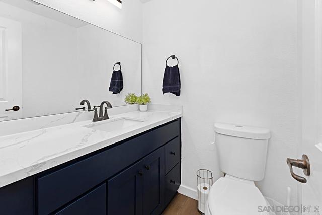 560 Deep Dell Rd, San Diego CA: https://media.crmls.org/mediaz/156c1847-5e2f-48e0-b71a-376159483ebf.jpg
