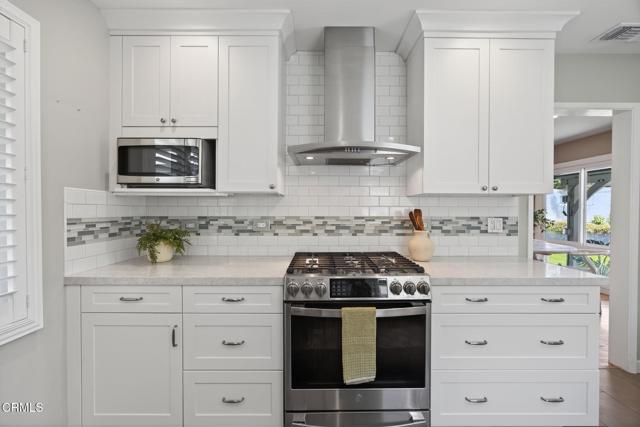 3167 Armada Drive, Ventura CA: https://media.crmls.org/mediaz/156c8656-22be-4553-ba87-968a2c0588b6.jpg