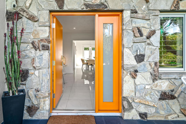 1175 E San Lucas Road, Palm Springs CA: https://media.crmls.org/mediaz/156c879f-81d0-43ae-bde1-f5183a376766.jpg