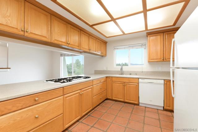 1961 Pine View Rd, Alpine CA: https://media.crmls.org/mediaz/156d400b-573a-45cc-ad4c-11d158dd3e6a.jpg