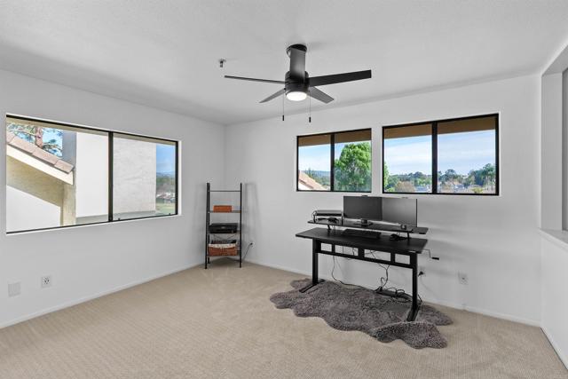 Detail Gallery Image 23 of 48 For 1922 Spyglass Cir, Vista,  CA 92081 - 4 Beds | 2/1 Baths