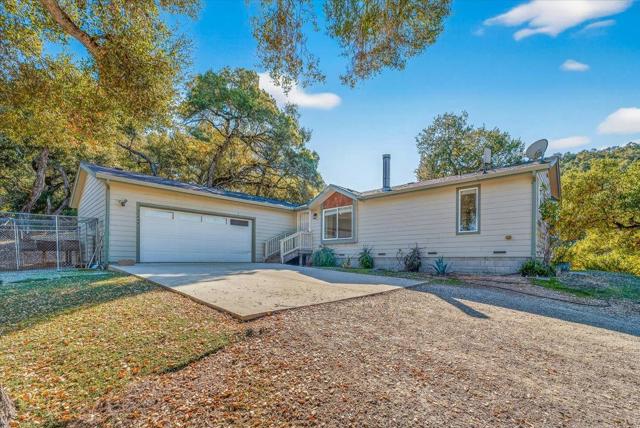 21444 Parrott Ranch Road, Carmel Valley CA: https://media.crmls.org/mediaz/156fab5b-47af-42ba-98e2-b635ecdd6942.jpg