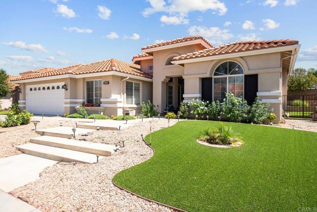 Detail Gallery Image 5 of 34 For 1999 Pecan Tree St, Hemet,  CA 92545 - 4 Beds | 2/1 Baths