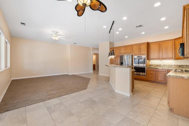 80598 Avenida San Felipe, Indio CA: https://media.crmls.org/mediaz/157041ba-d7d8-453e-aa50-ff98758c56ab.jpg