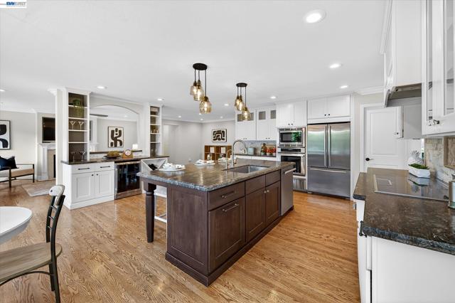 Image 19 of 49 For 5218 Ridgevale Way