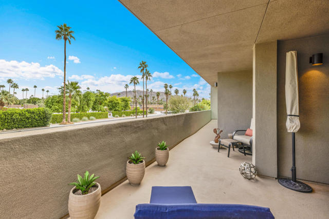 1028 E Palm Canyon Drive #207, Palm Springs, CA 92264