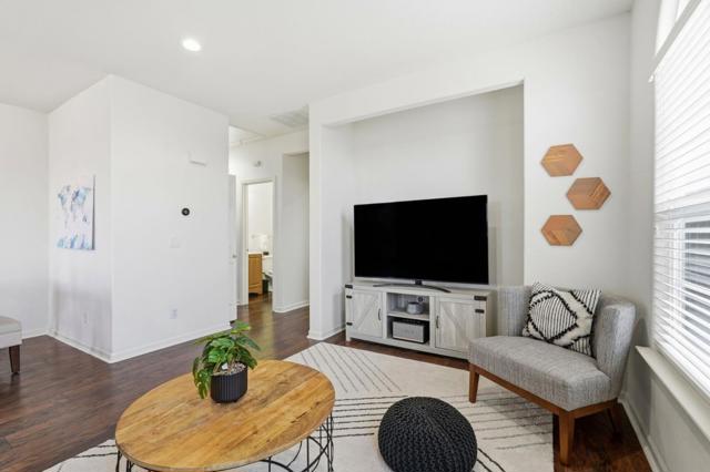 568 Altino Boulevard, San Jose CA: https://media.crmls.org/mediaz/15717498-c667-4f77-8de7-1285f95f0313.jpg