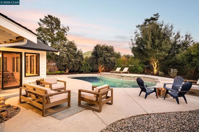 5400 Johnston Rd, Danville CA: https://media.crmls.org/mediaz/1572f7db-0c50-4079-824d-f31ed5a9ed5f.jpg