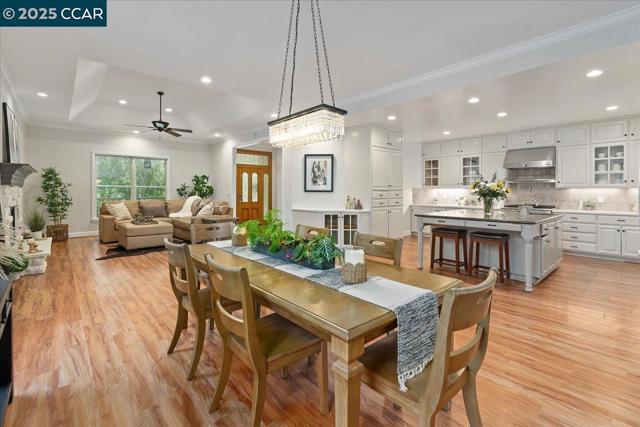 1101 North Gate Road, Walnut Creek CA: https://media.crmls.org/mediaz/1575dfc6-dc17-4a03-b08f-c5c416af198c.jpg