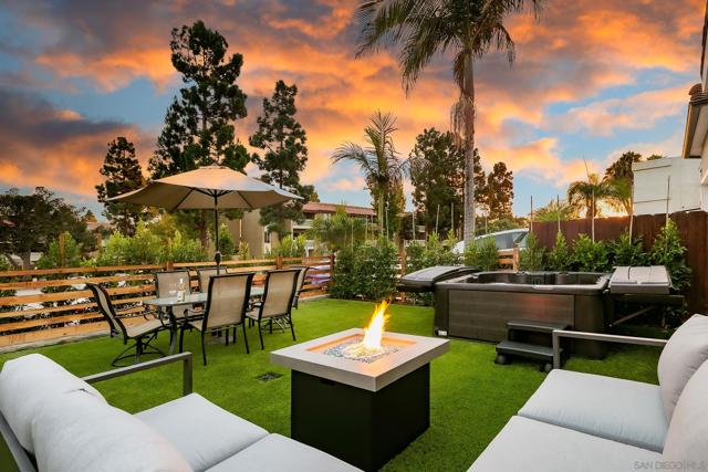 1816 Diamond, San Diego CA: https://media.crmls.org/mediaz/1576149a-3743-4c8d-b1e3-baf939f98fbe.jpg