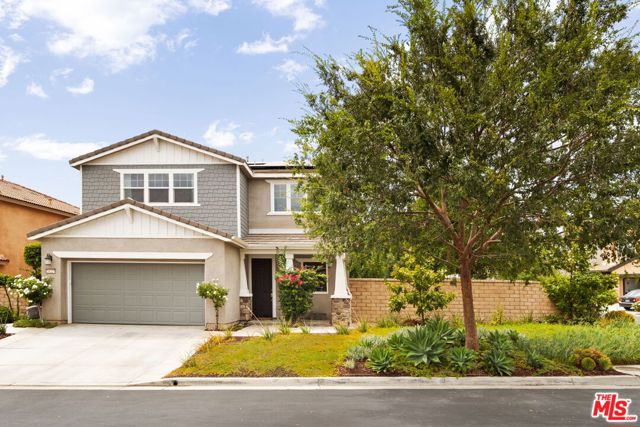 24229 La Montura Drive, Valencia CA: https://media.crmls.org/mediaz/15769637-19dc-4da1-8e4f-8f4cba4248cb.jpg