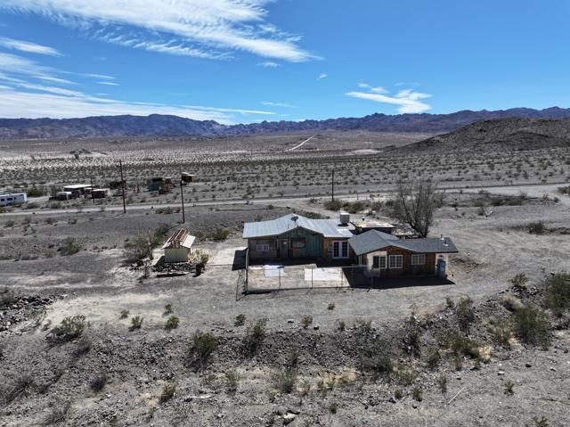 68424 Bellerue Road, 29 Palms CA: https://media.crmls.org/mediaz/15781ddb-bacf-4f0e-8d3e-7ddc7e0273f6.jpg