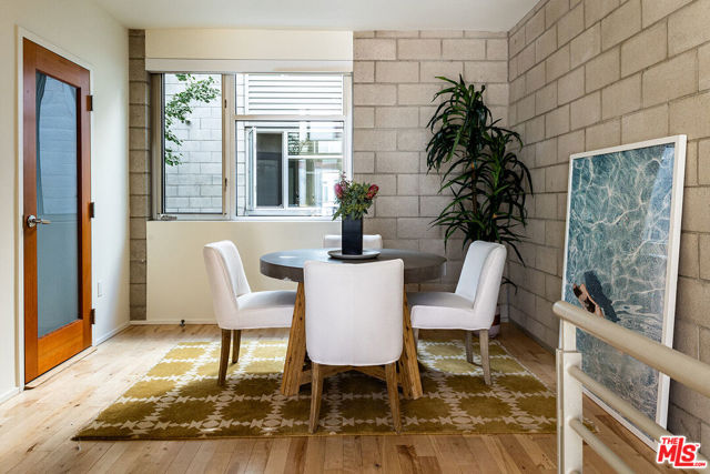 Image 1 of 15 For 3450 Cahuenga Boulevard 405