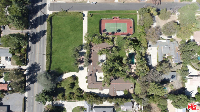 17545 Parthenia Street, Sherwood Forest CA: https://media.crmls.org/mediaz/1578845d-b484-4cf6-9b7f-f755de14eb33.jpg