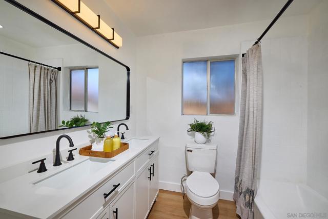 6185 Alpine Blvd, Alpine CA: https://media.crmls.org/mediaz/1579102d-c49b-4ca9-82b1-66c425cae418.jpg