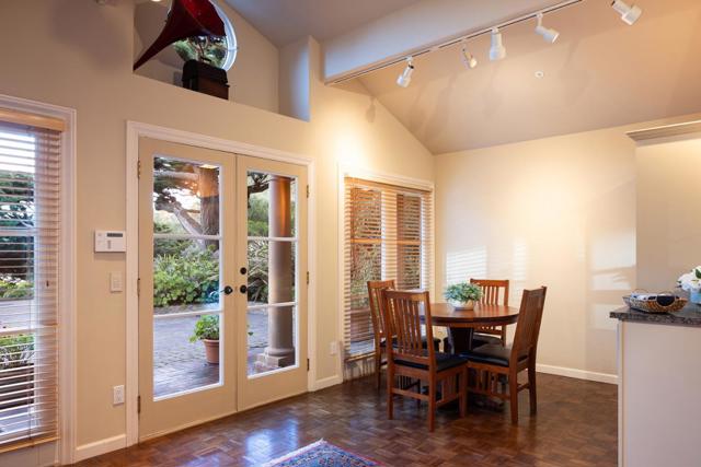 254 Highway 1, Carmel CA: https://media.crmls.org/mediaz/1579d0cd-c012-4801-8aa4-7612e171448d.jpg