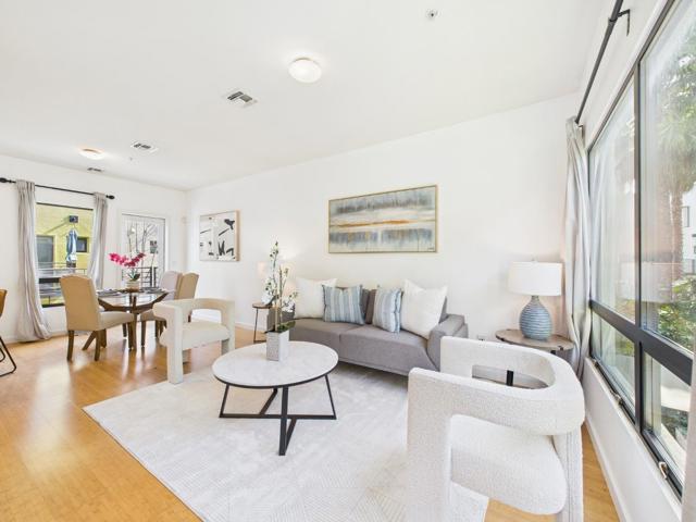 904 Zephyr Drive, Oakland CA: https://media.crmls.org/mediaz/157a8ba3-245b-49d7-89ad-2363e45683bc.jpg