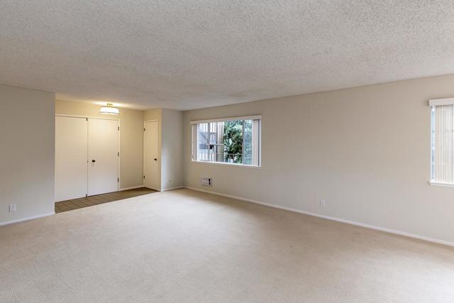 1121 Douglas Avenue, Burlingame CA: https://media.crmls.org/mediaz/157a9a9c-26d5-4698-ace1-e8ff97551db6.jpg